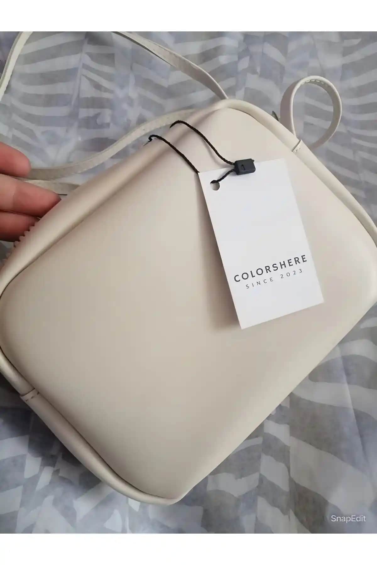 Sever Store ve Shaka Krem U23 Çanta Karşılaştırması Günlük Kullanım İçin En Uygun Seçenekler