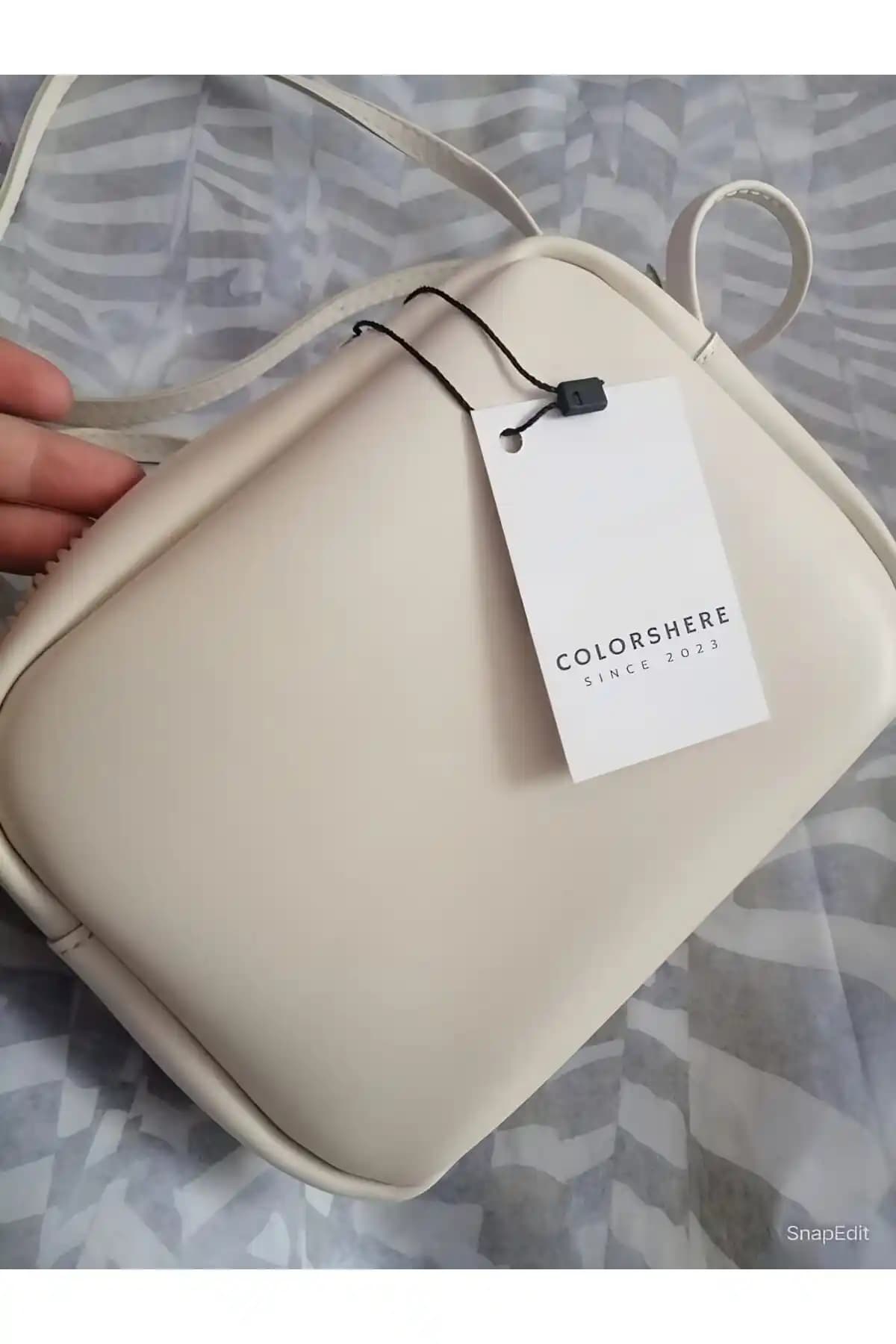 Sever Store ve Shaka Krem U23 Çanta Karşılaştırması Günlük Kullanım İçin En Uygun Seçenekler