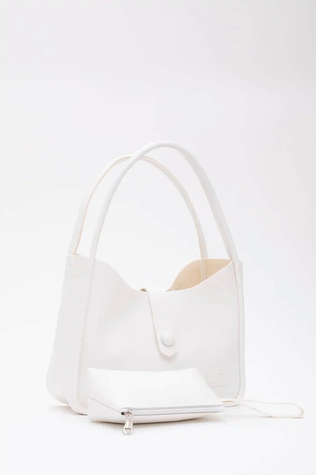 Shaka Beyaz Deri Düğme Detaylı Çıtçıtlı Makyaj Çantası ve Omuz Çantası Özellikleri