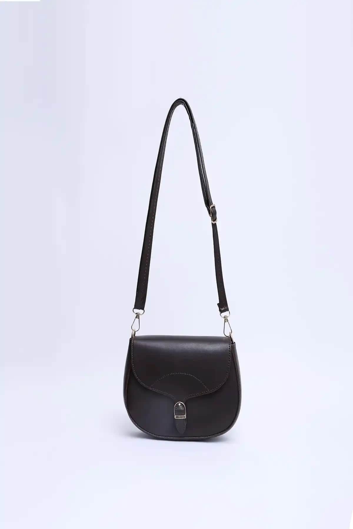 Shaka Kahverengi Shk17 Omuz Çantası: Şık ve Dayanıklı Günlük Kullanım Aksesuarı