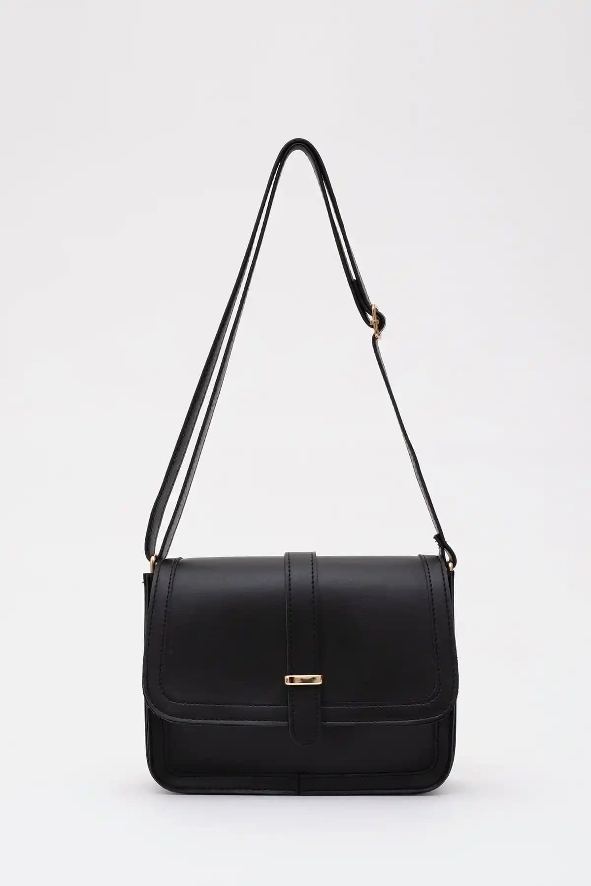 Shaka Siyah Suni Deri Çanta Günlük Kullanım İçin Şık ve Pratik Tasarım