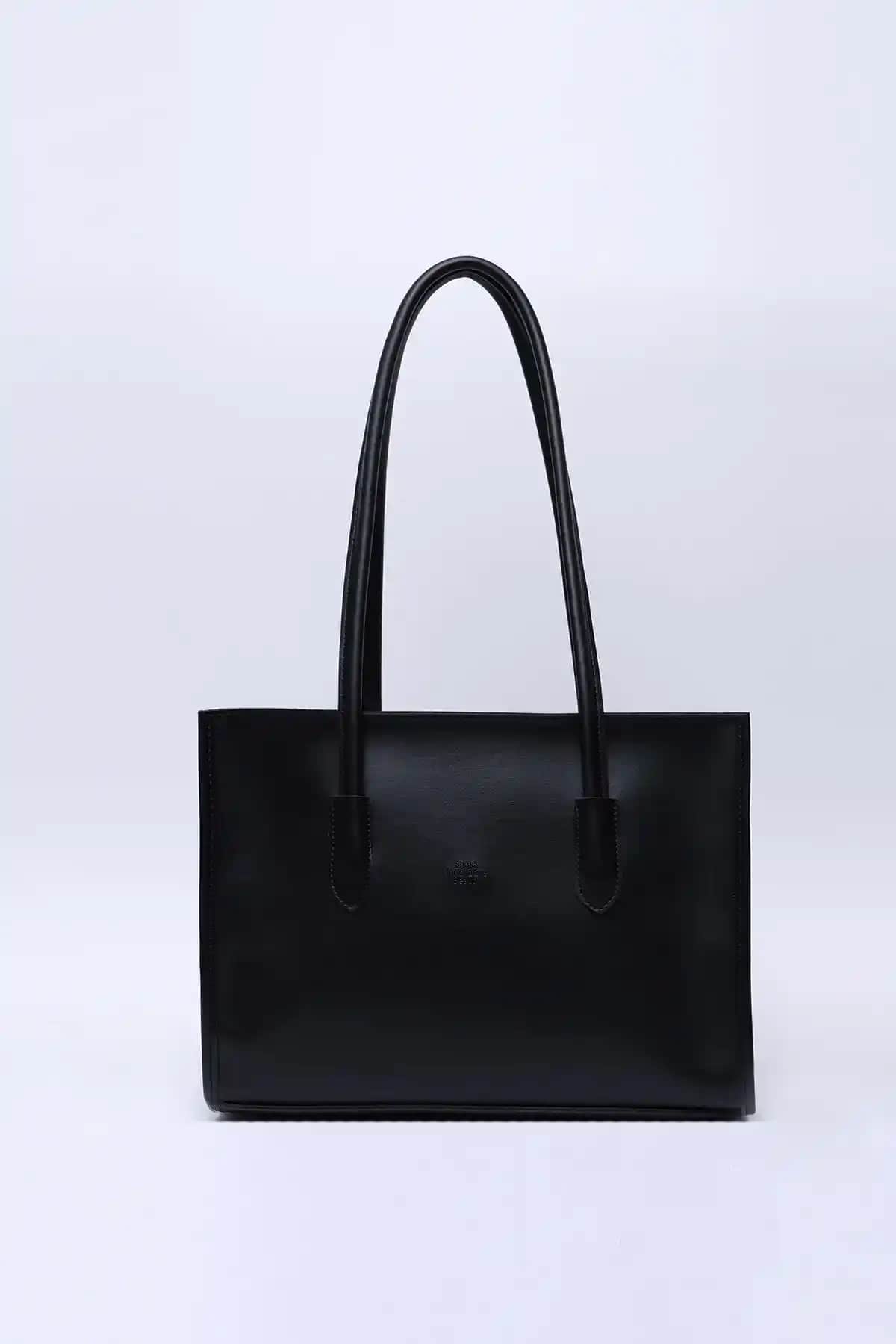 Shaka Siyah Suni Deri Çanta: Modern ve Çok Yönlü Tasarım ile Günlük Şıklık