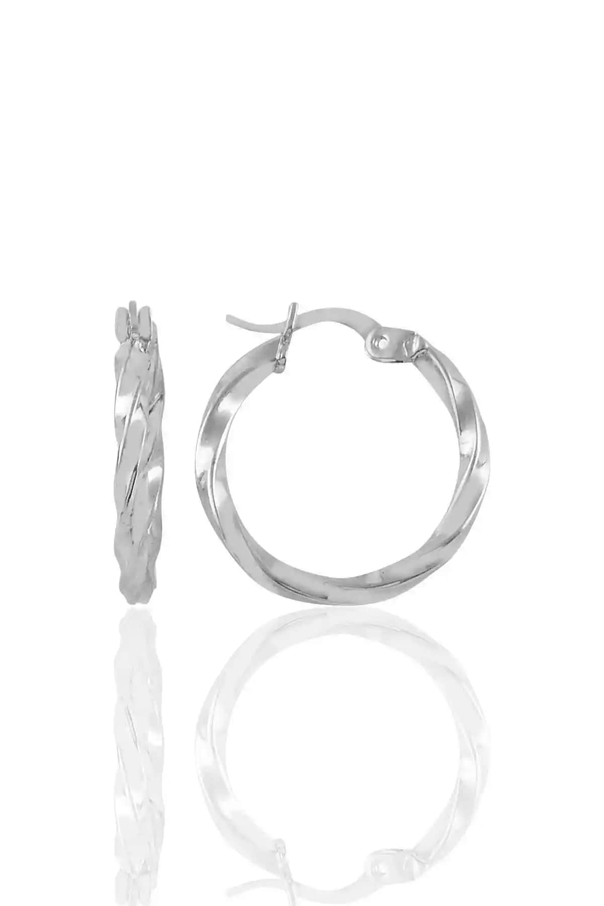 Söğütlü Silver Gü<müş> Şarnel Burgu Küpe: Zarif ve Dayanıklı Gümüş Takı Seçeneği