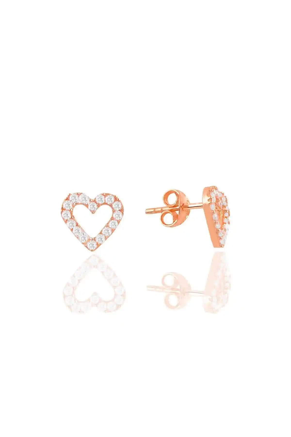 Söğütlü Silver Kalp Tasarımlı Gümüş Zirkon Taşlı Küpe Şıklık ve Dayanıklılık Sunar