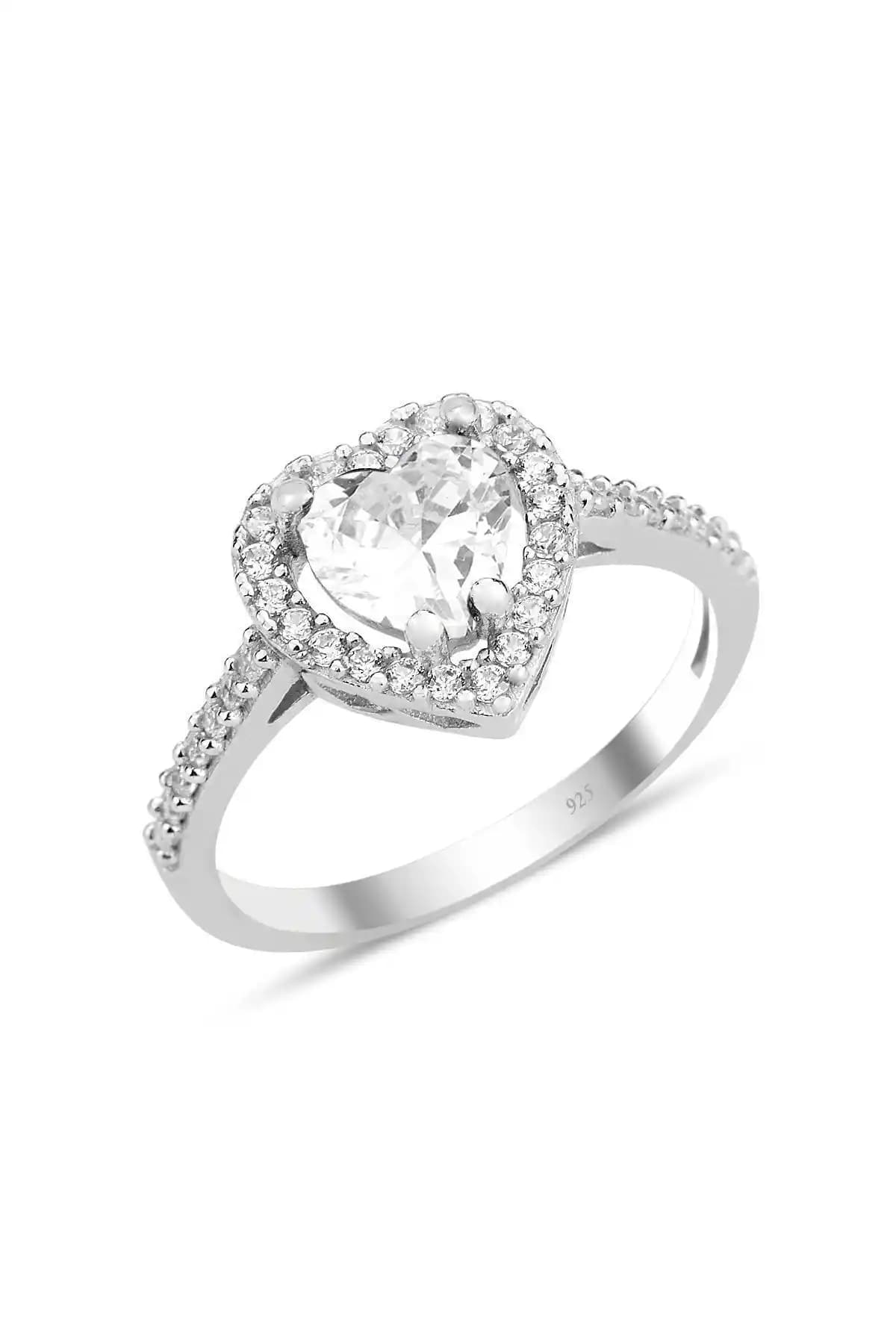 Söğütlü Silver Rodyum Kaplamalı Kalp Modeli Zirkon Taşlı Gümüş Yüzük