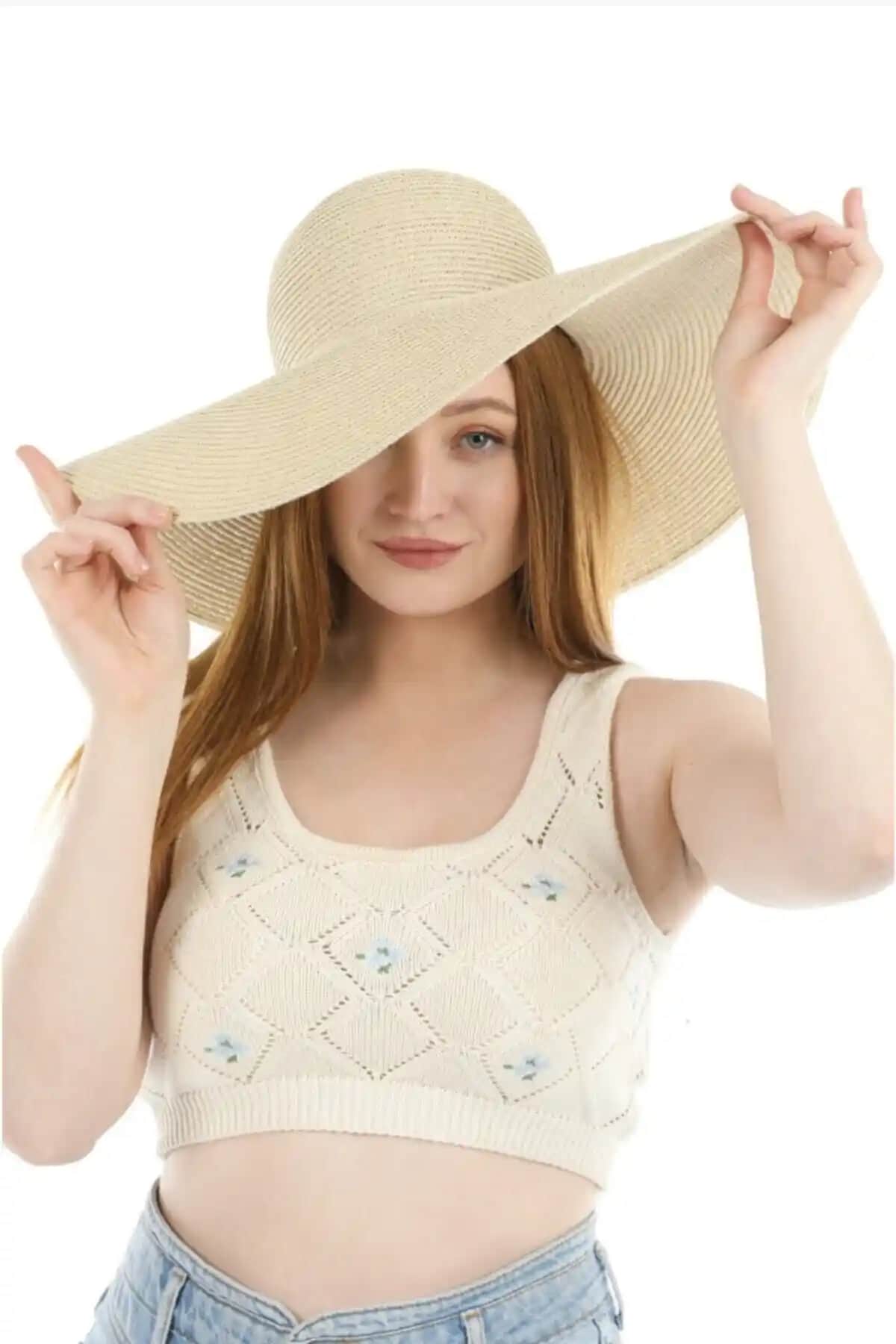 SUVE GOLD Kadın Hasır Plaj Şapkası Güneş Koruma ve Şıklık Sunan Hafif Aksesuar