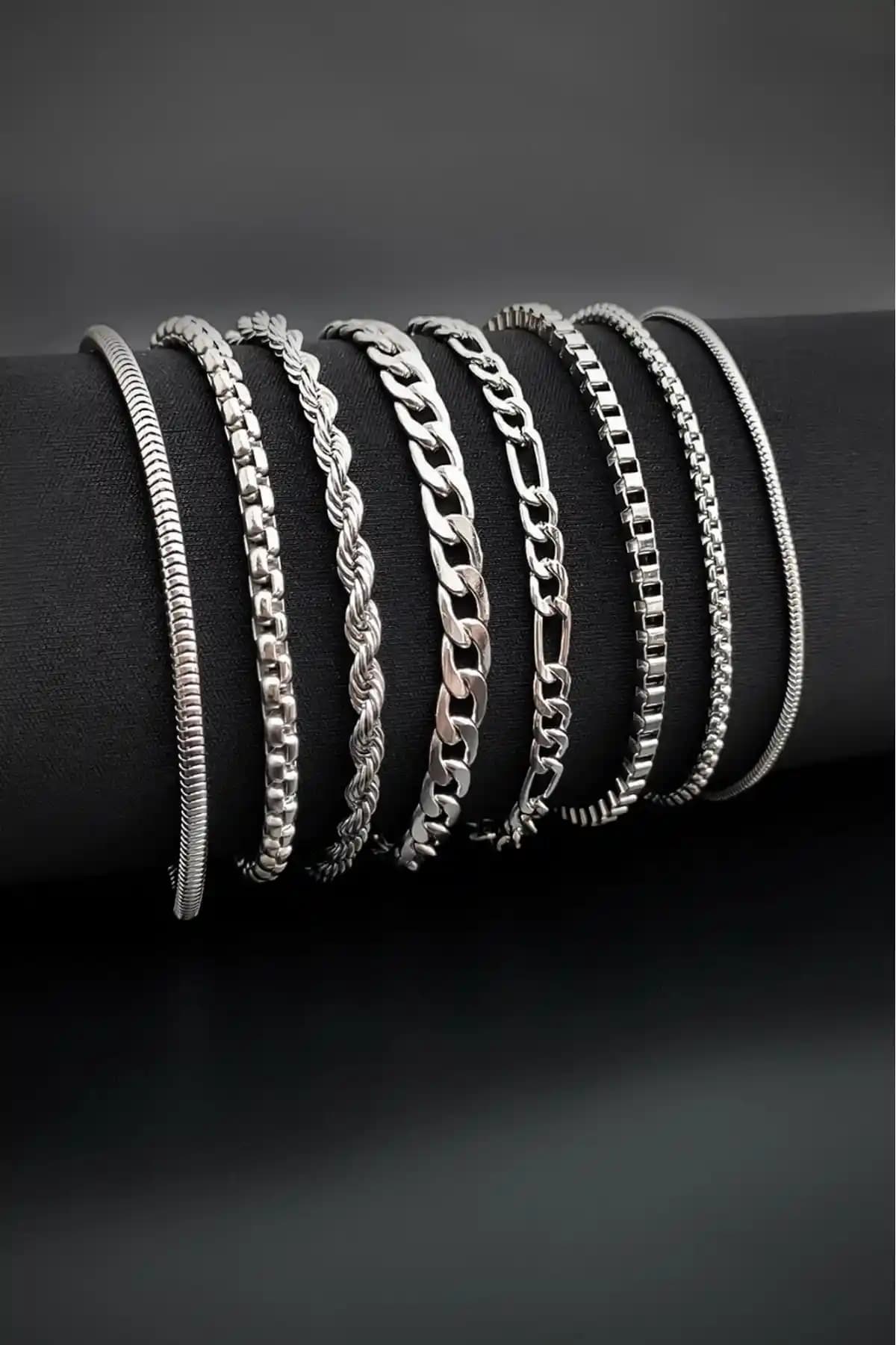 The Collection 8'li Erkek Gümüş Renk Zincir Bileklik Seti Şık ve Çok Yönlü Tasarımlar