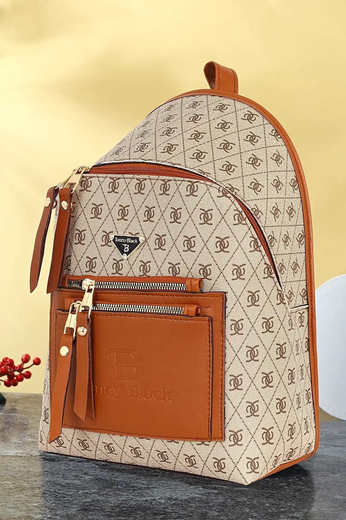 Tonny Black Orijinal Kadın Çantası Günlük Kullanım İçin Şık ve Dayanıklı Tasarım