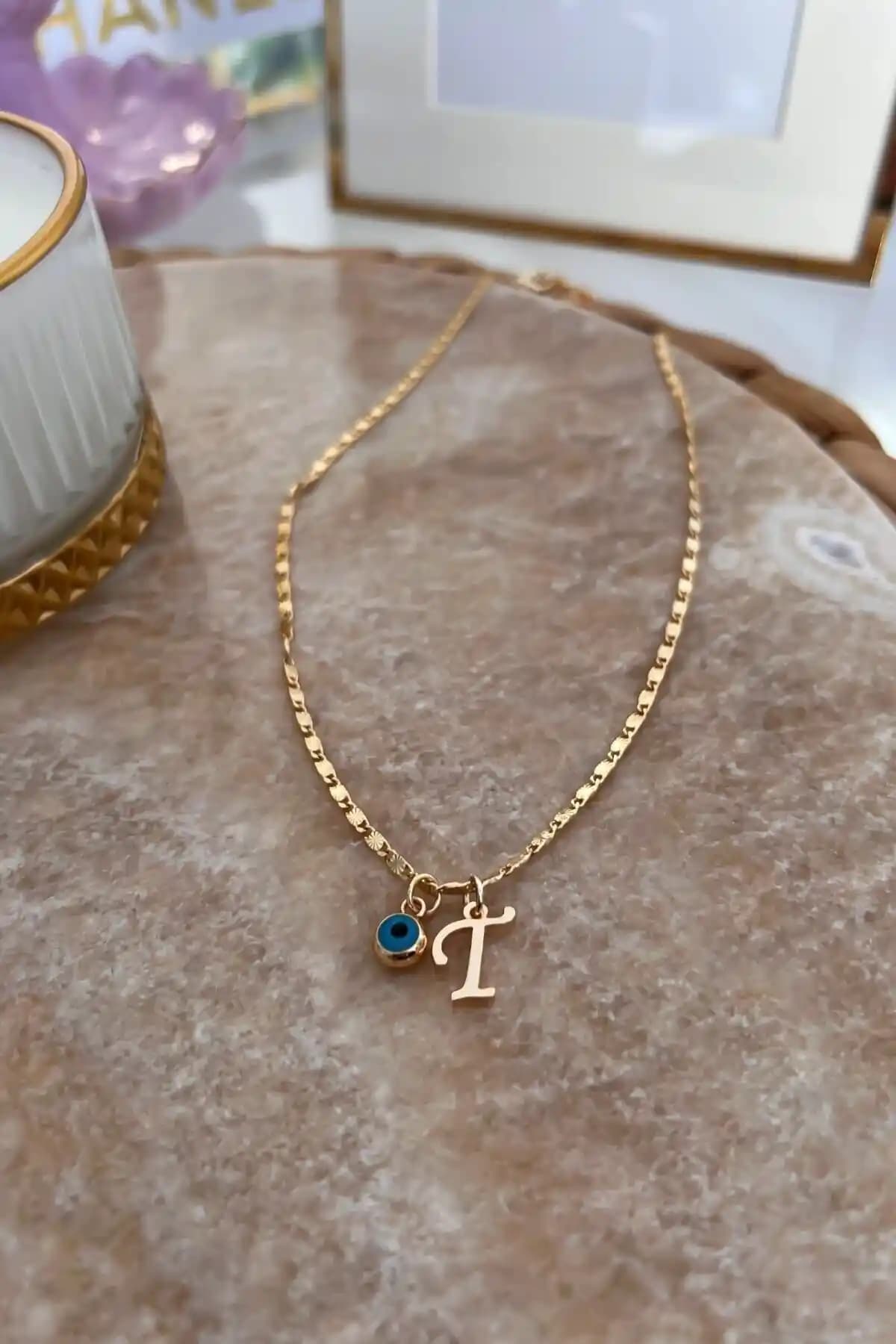 Trend Butik'in Popüler Nazar Kolye Karşılaştırması: Özellikler ve Kullanıcı Yorumları