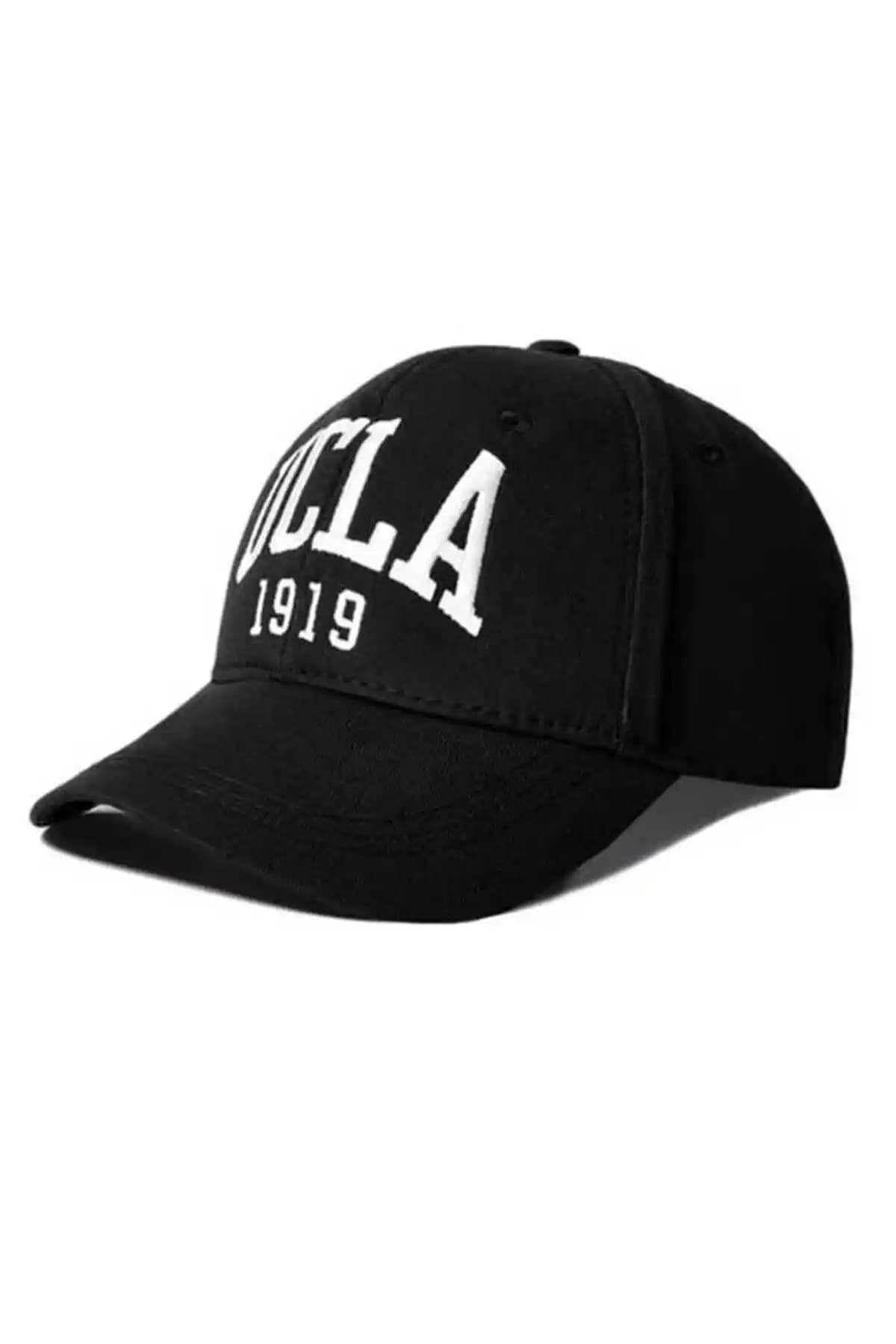Ucla Ballard Siyah Baseball Cap: Şıklık ve Fonksiyonelliği Bir Arada Sunan Modern Tasarım
