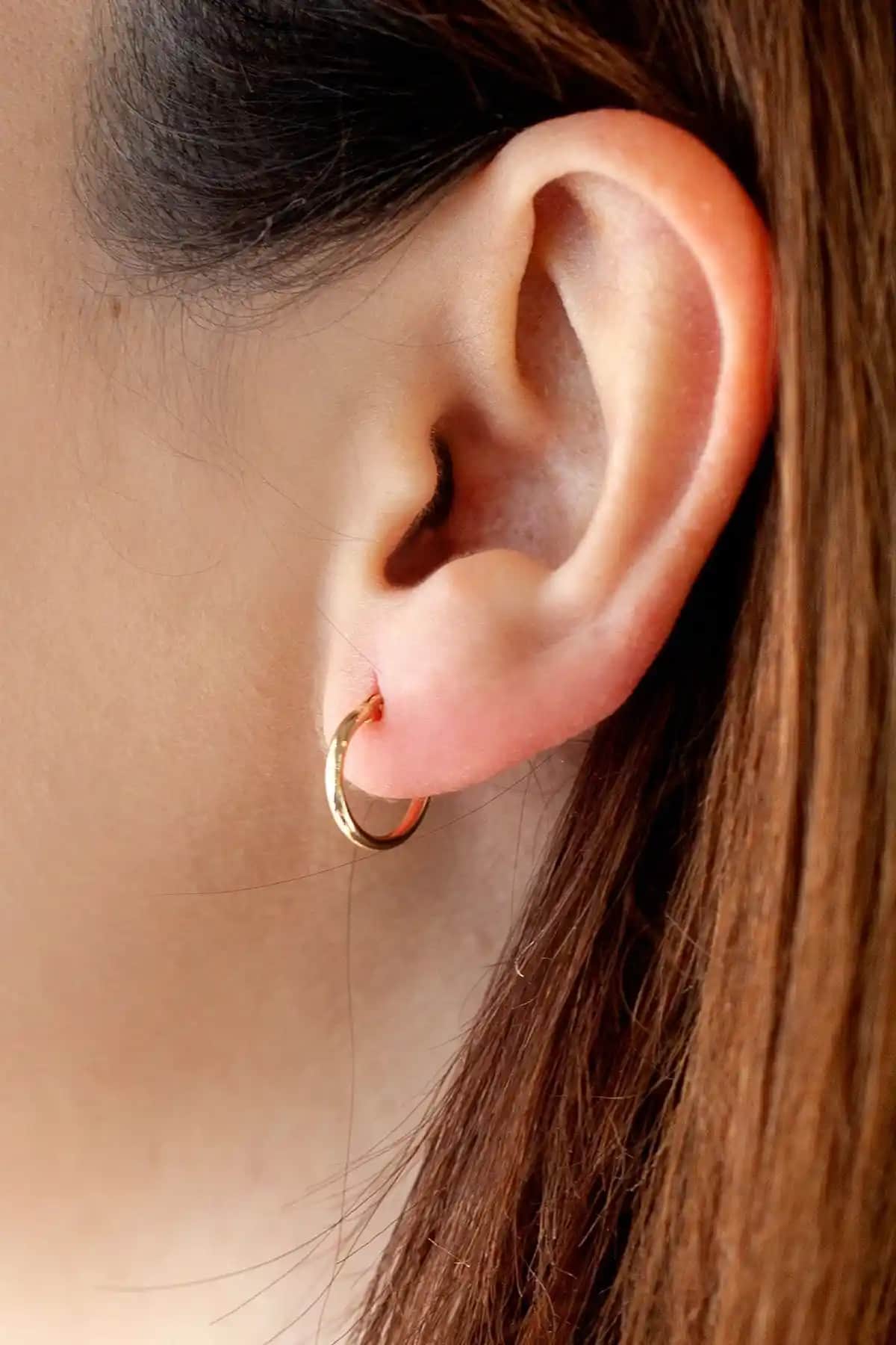 Uşaklıhafız 1945 14 Ayar Altın Halka Küpe Günlük ve Özel Kullanım İçin Şık Tasarım