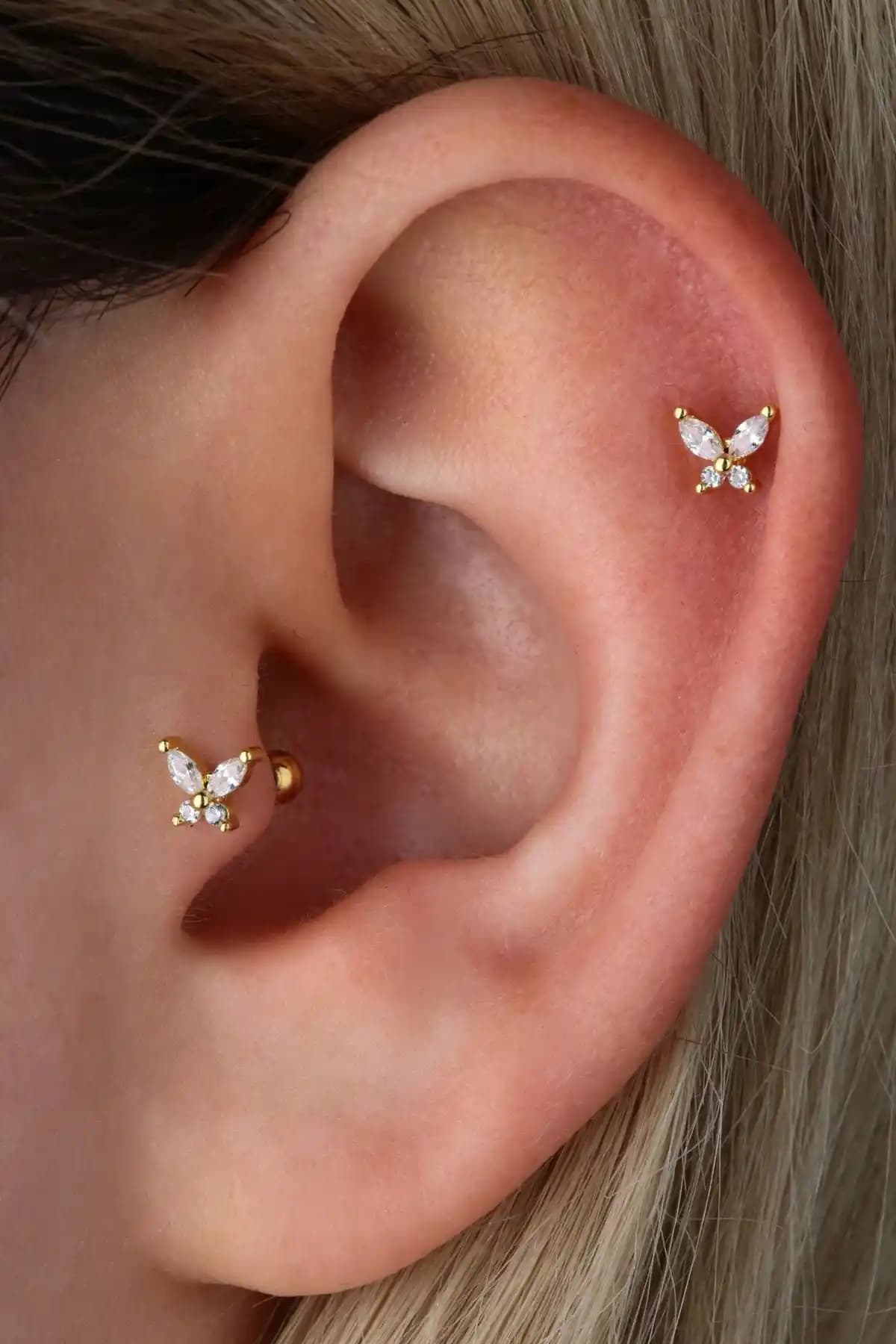 Vilma Aksesuar Kelebek Helix Tragus Cerrahi Çelik Piercing 8mm Altın Renk