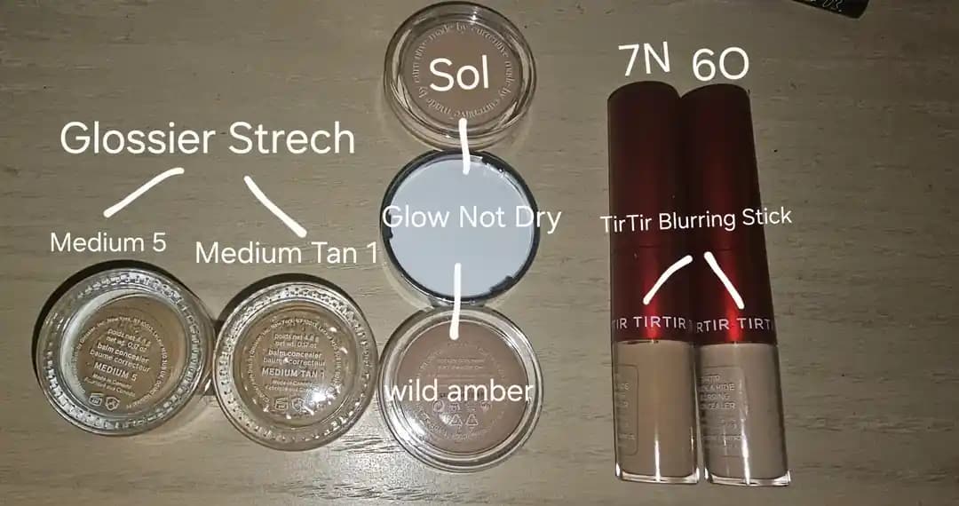 Glow, TirTir ve Glossier Kapatıcıları: Zeytin Tenliler İçin Kapsamlı Performans ve Renk İncelemesi