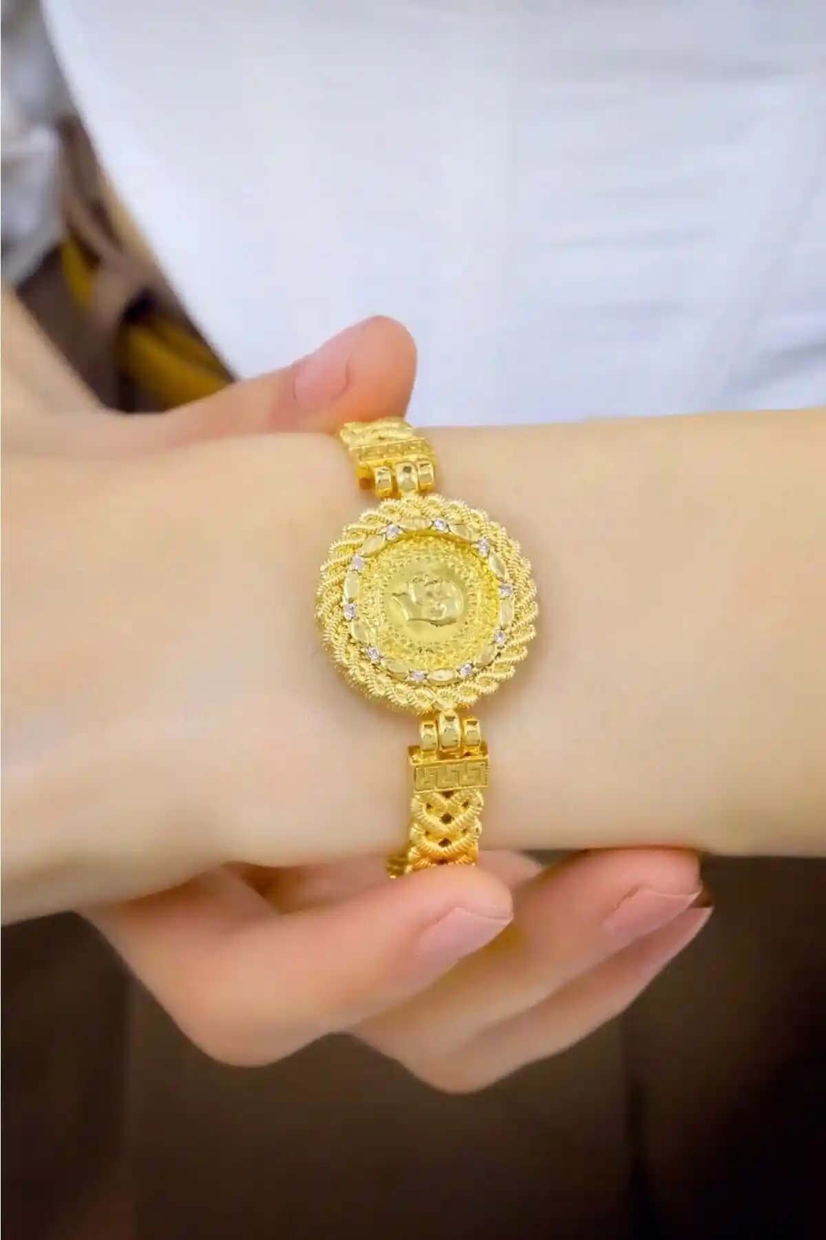 Aytekgold Çeyrekli Halat Örgülü Kelepçe ve Incili Çeyrekli Bileklik Karşılaştırması