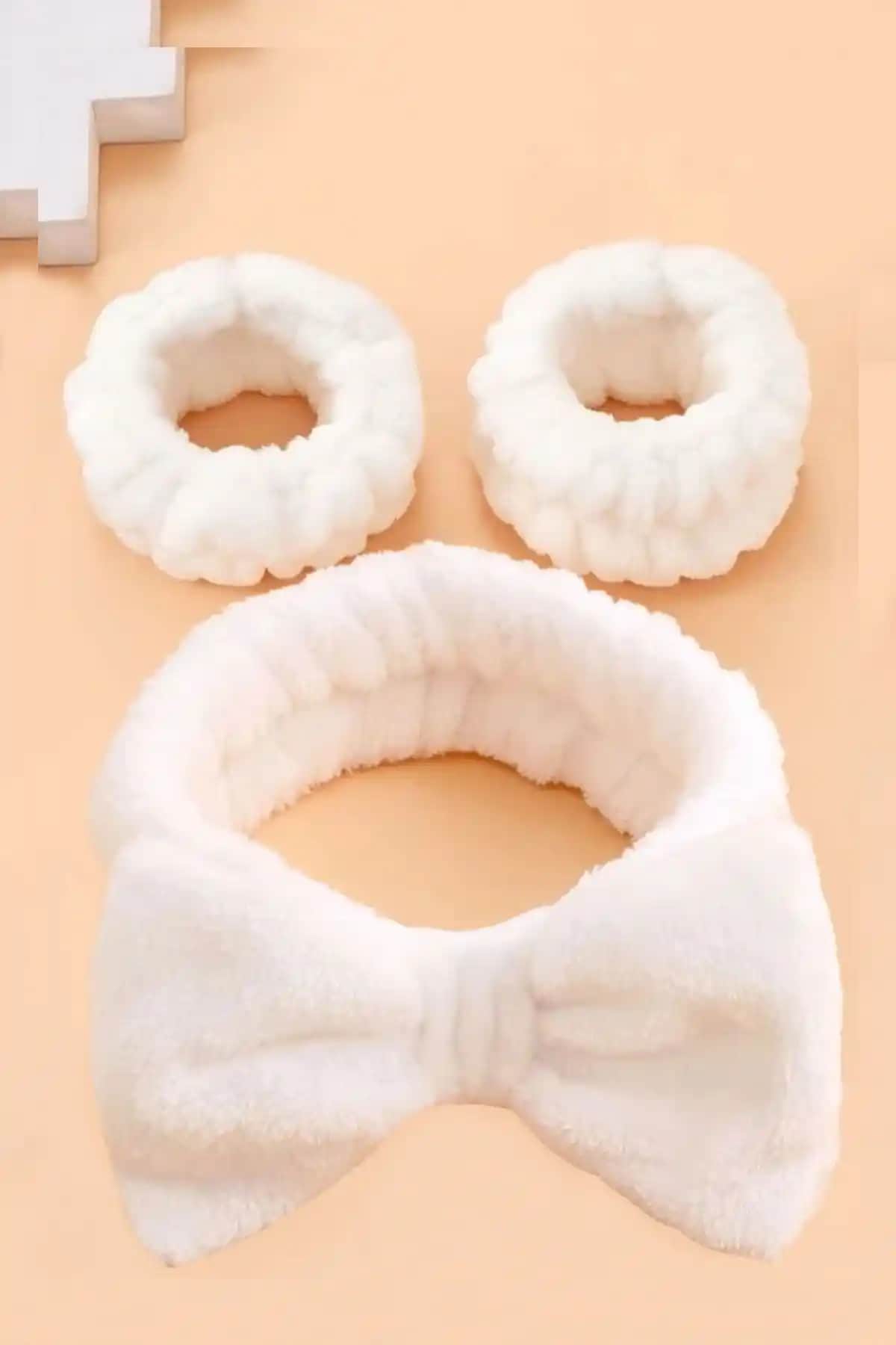 Banyo ve spa deneyimini geliştiren peluş bileklik ve soft banyo setleri karşılaştırması