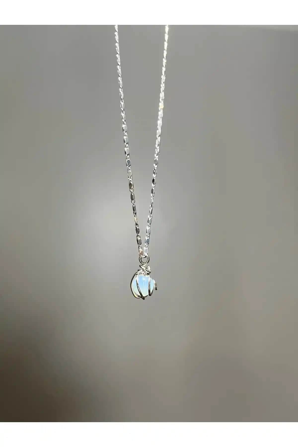 Claritas Takı ve MERCOS Kolye Modellerinin Detaylı Karşılaştırması