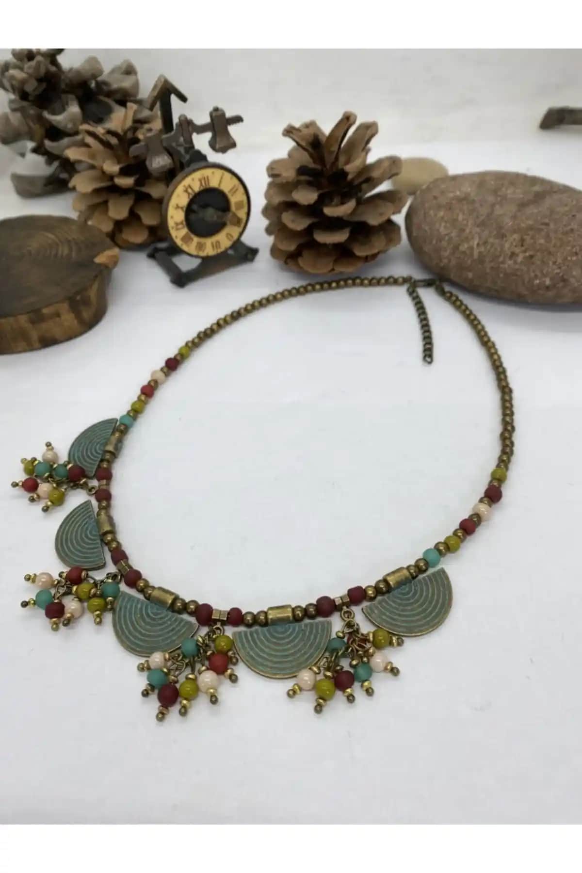 El Yapımı Etnik ve Hayat Ağacı Kolye Karşılaştırması Bohem Tarzı Takılarda Tercih Rehberi