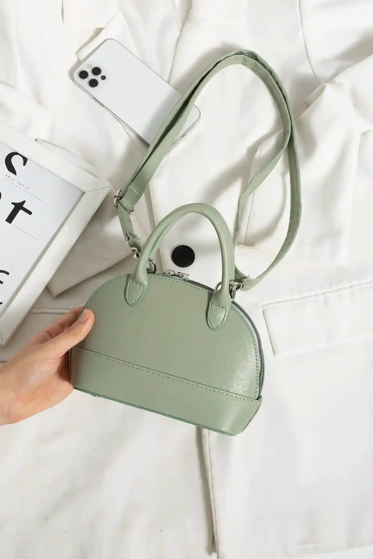 ESTUTE MintYeşil ve macharel jeans Bordo Çanta Karşılaştırması: Hangi Çanta Sizin İçin Uygun