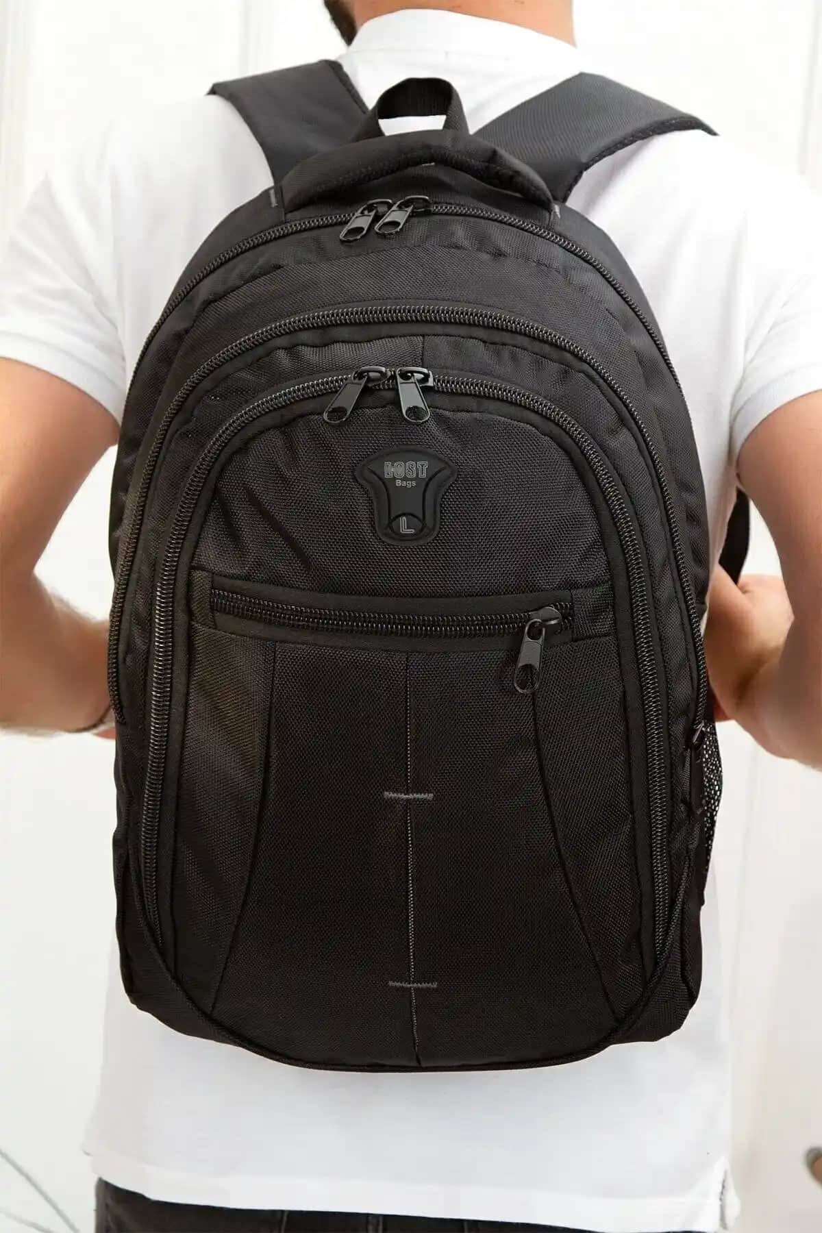 Fiyaka Nw-8112 ve MORCA Dark Black Krinkıl Sırt Çantası Karşılaştırması