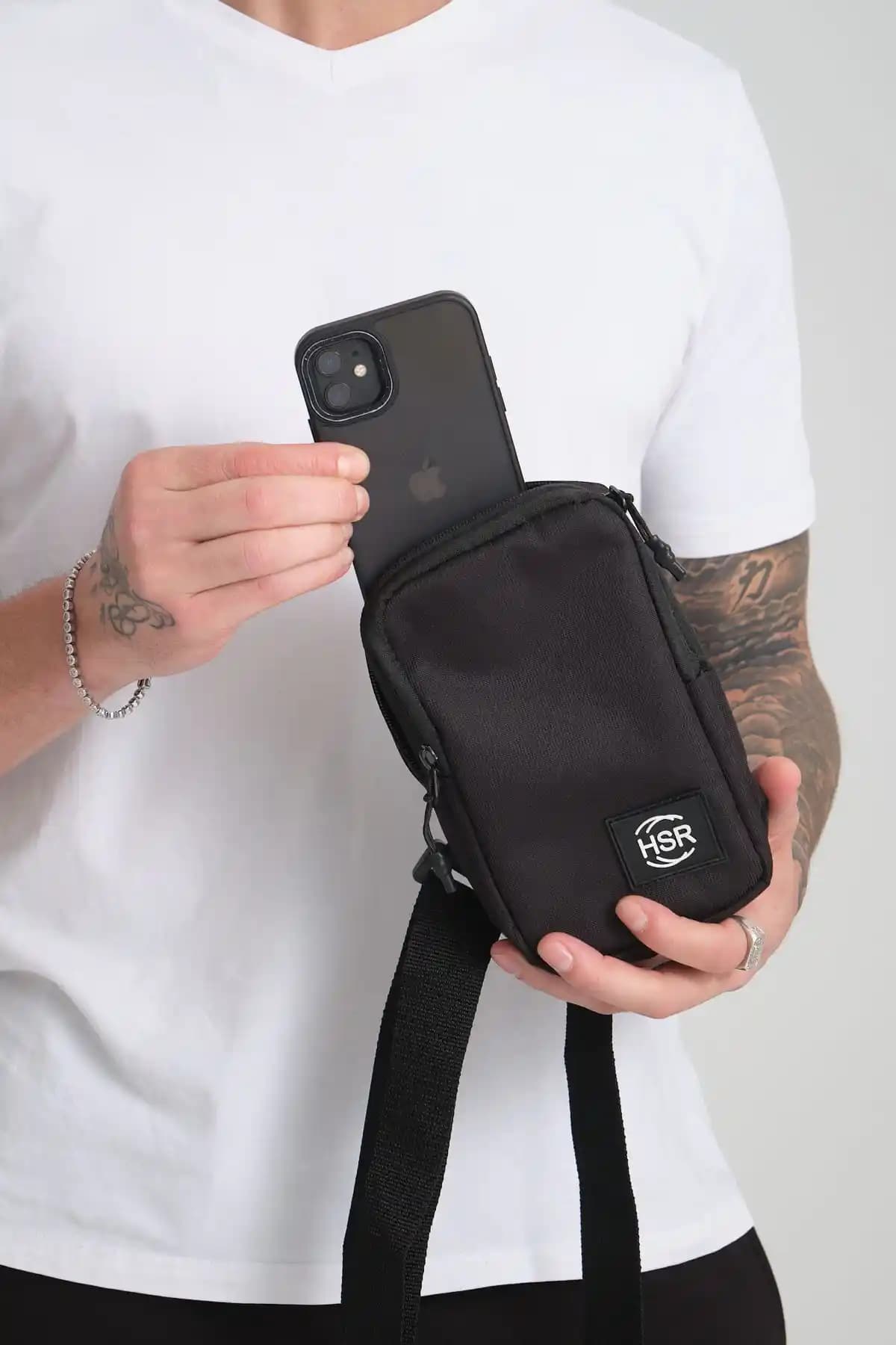 HSR ve Tonny Black Unisex Su Geçirmez Günlük Spor Çantası Karşılaştırması