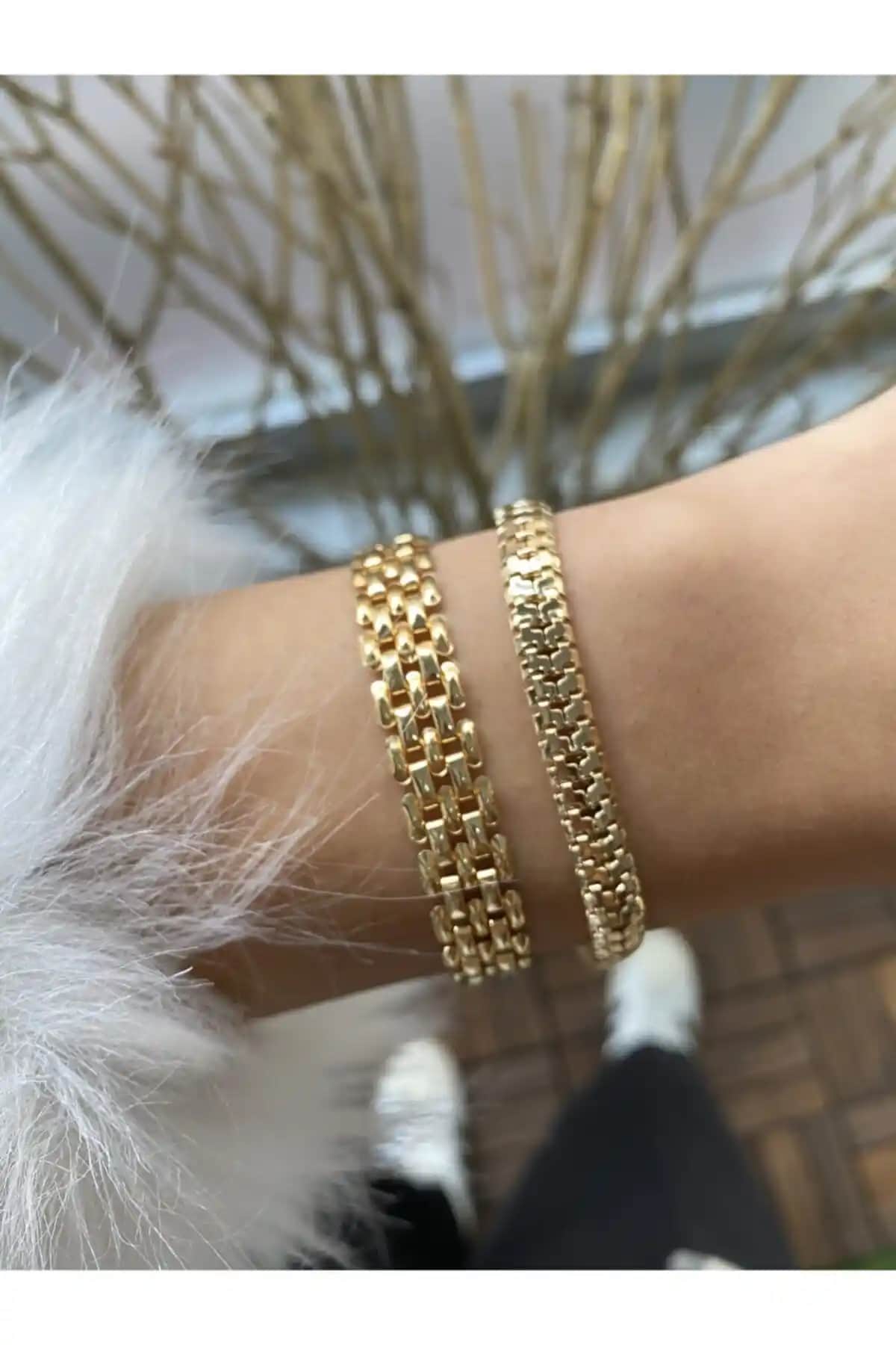 Kadın Bileklikleri Karşılaştırması: Jenny Daphne ve KOBA Altın Kaplama Modelleri