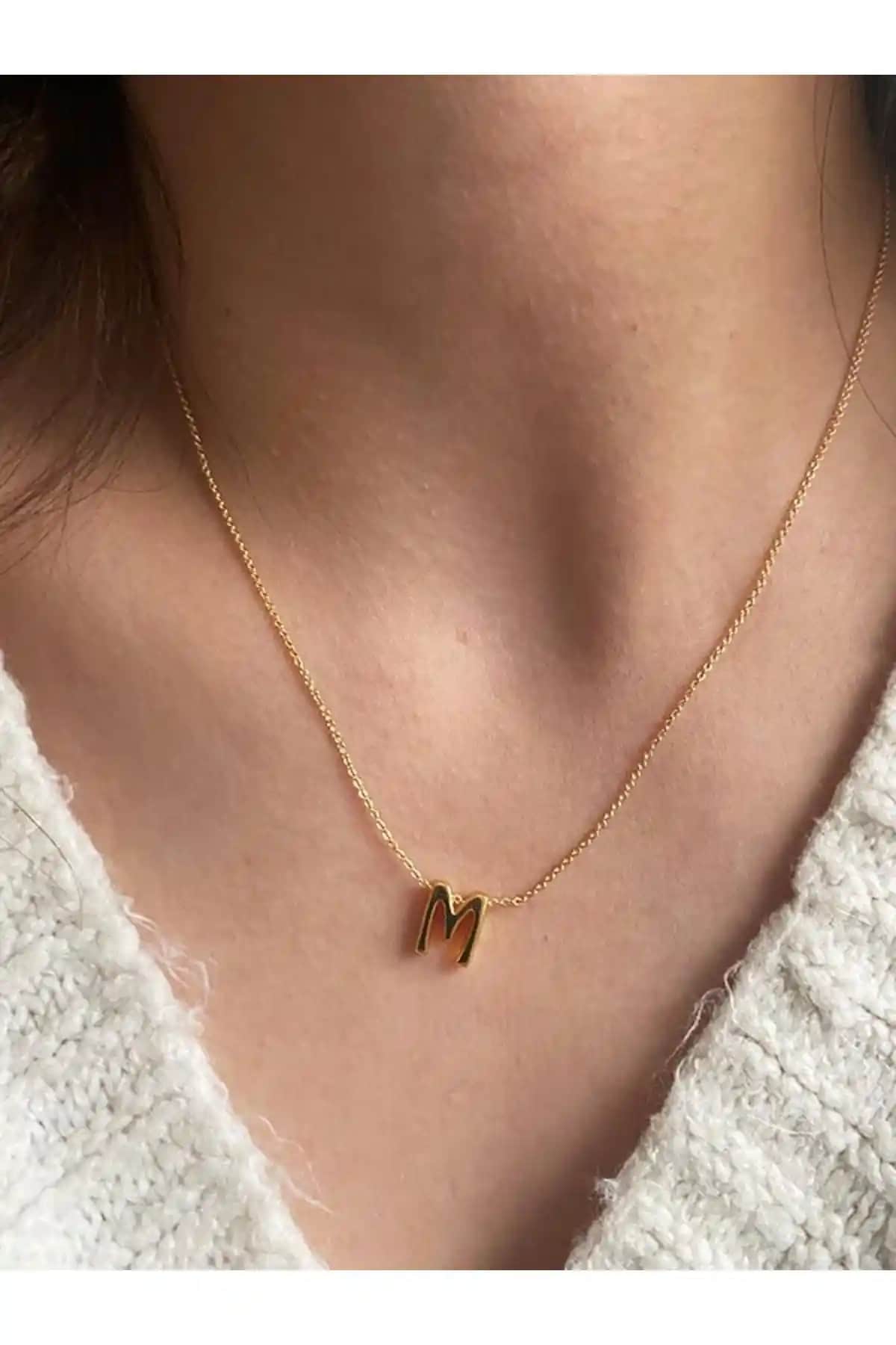 KARACA DESİGN ve Trendy Butik M Harf Kolye Karşılaştırması ve Seçim Rehberi