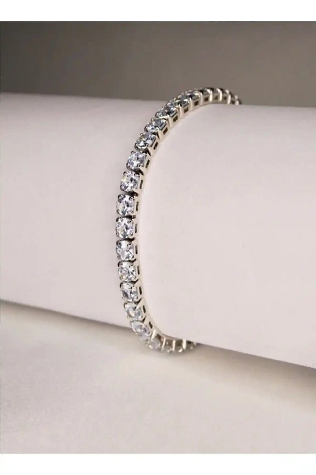 KibritKutusu ve Lovera Jewellery Gümüş Bileklikleri Karşılaştırması