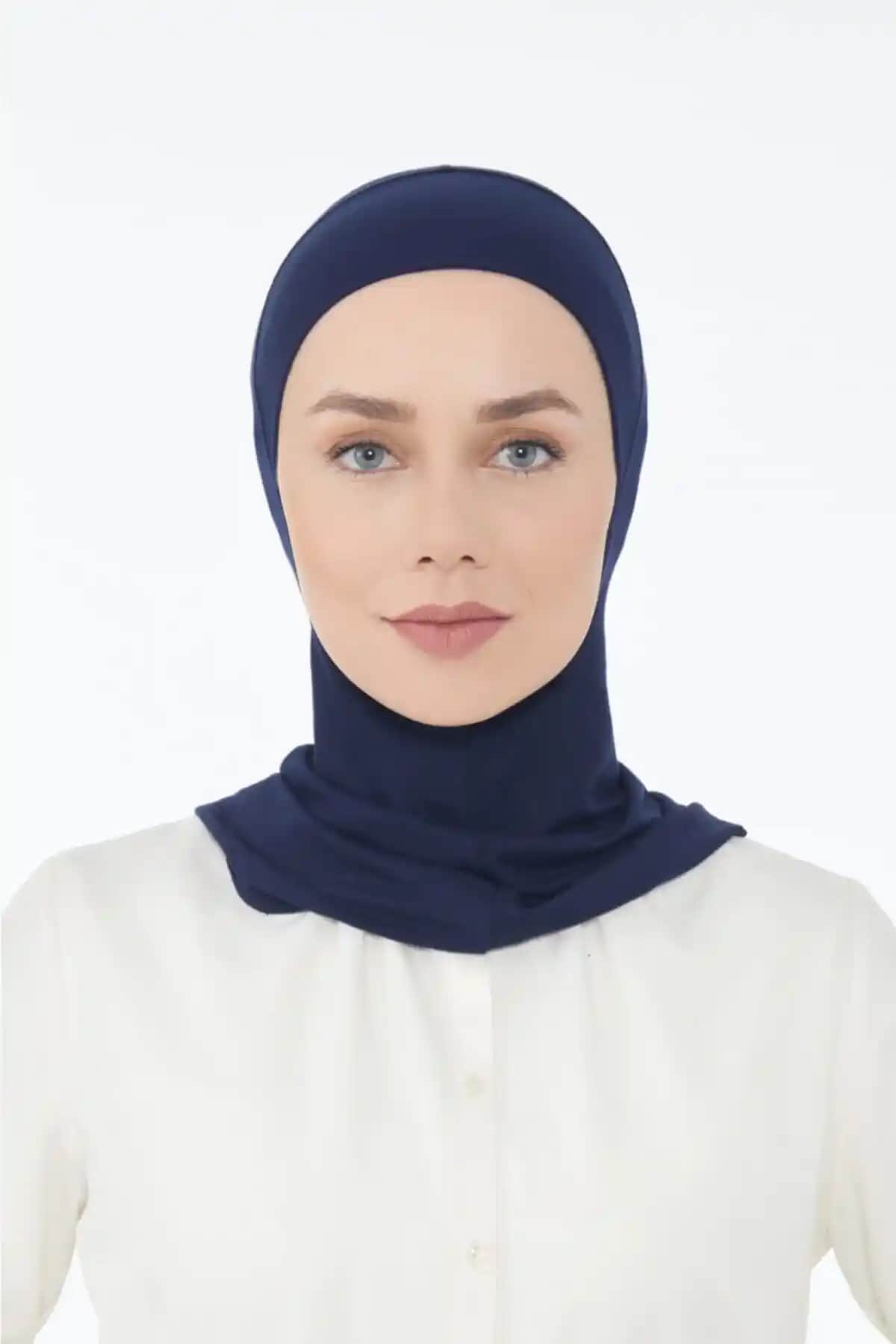 LAVENDER Boyunluklu Bone Lacivert Şık ve Konforlu Aksesuar Çeşitleri ve Kullanım İpuçları