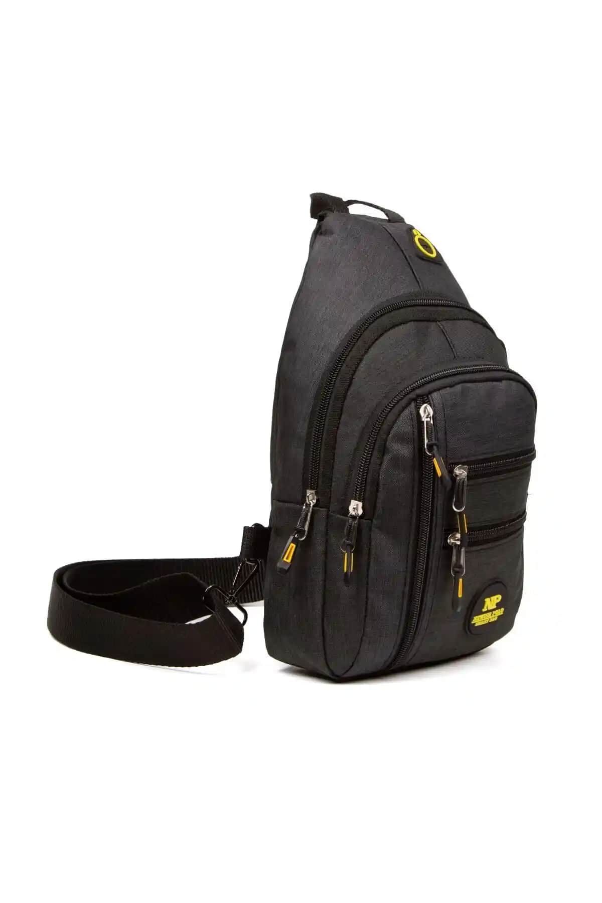 Linatigers ve NEWISH POLO ACCESSORIES Su Geçirmez Çanta Karşılaştırması