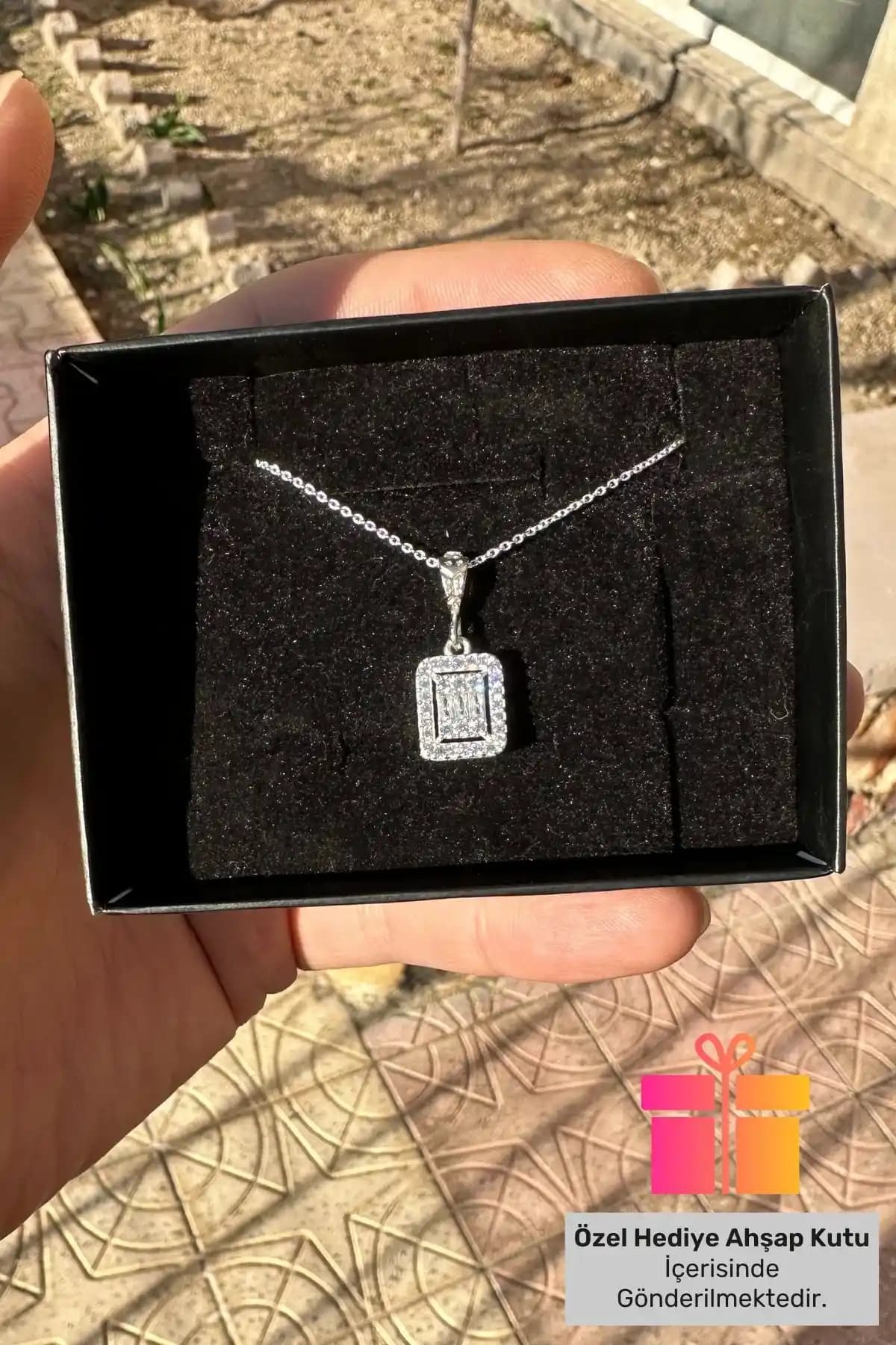 Lucente Jewellery ve Söğütlü Silver Gümüş Kolye Karşılaştırması