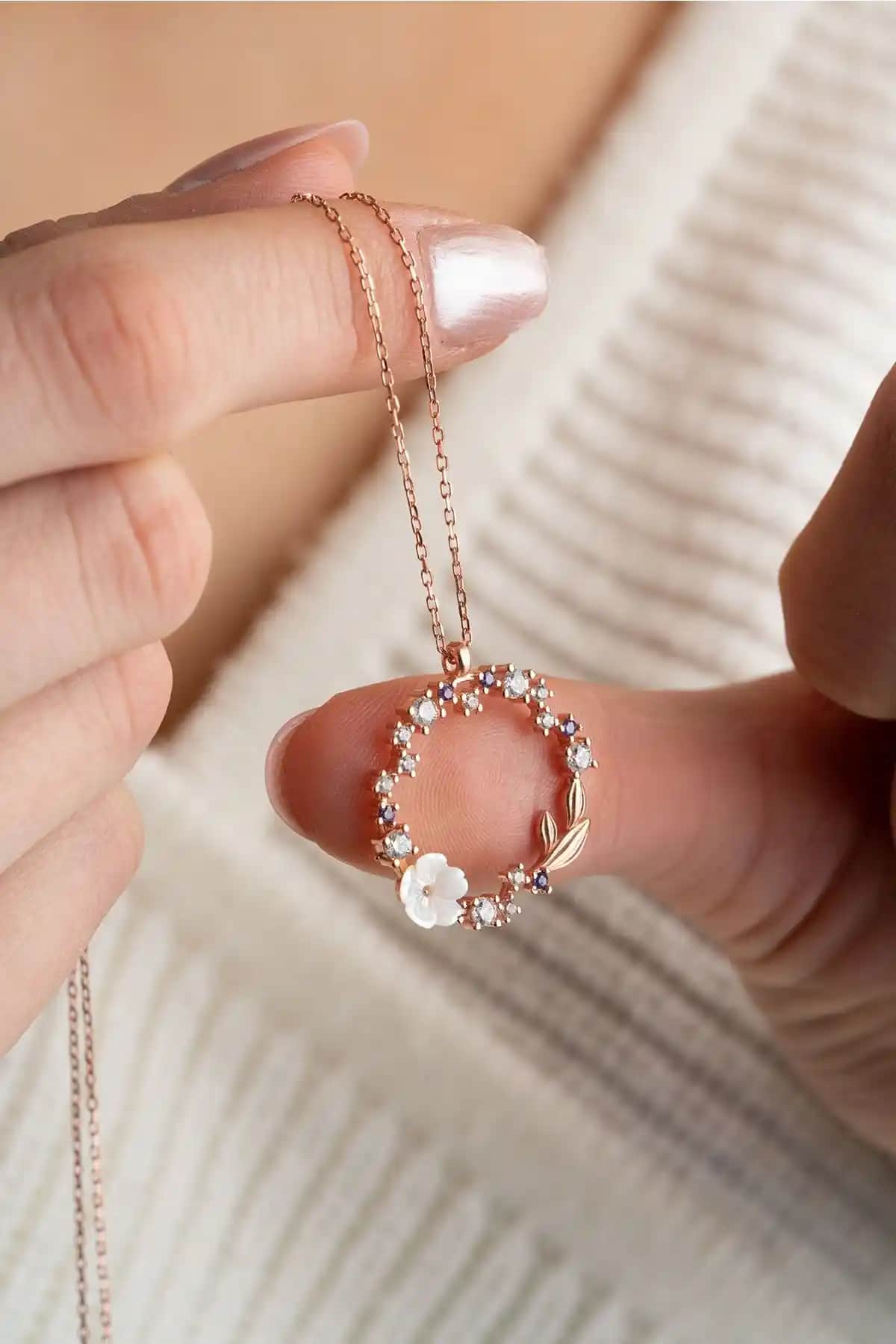 NEREZE 925 Ayar Gümüş Kolye Modelleri Karşılaştırması ve Özellikleri