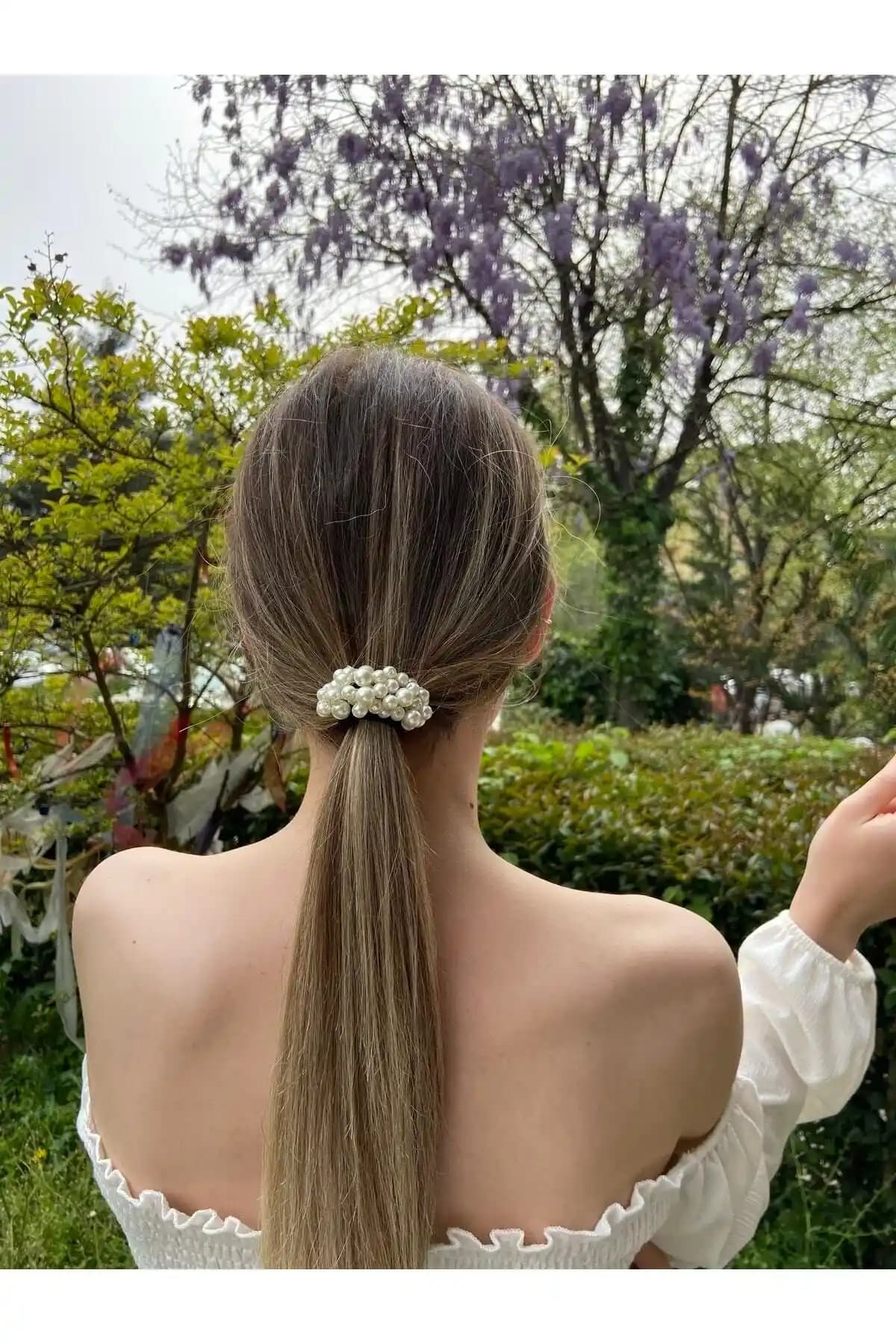 Pearly Handmade Incili Lastik Toka: Şıklık ve Kullanışlılığı Bir Arada Sunar