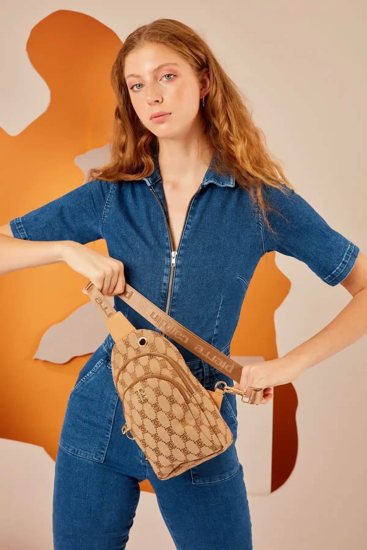 Pierre Cardin Kadın Omuz Çantaları Karşılaştırması: Şıklık ve İşlevsellik Analizi