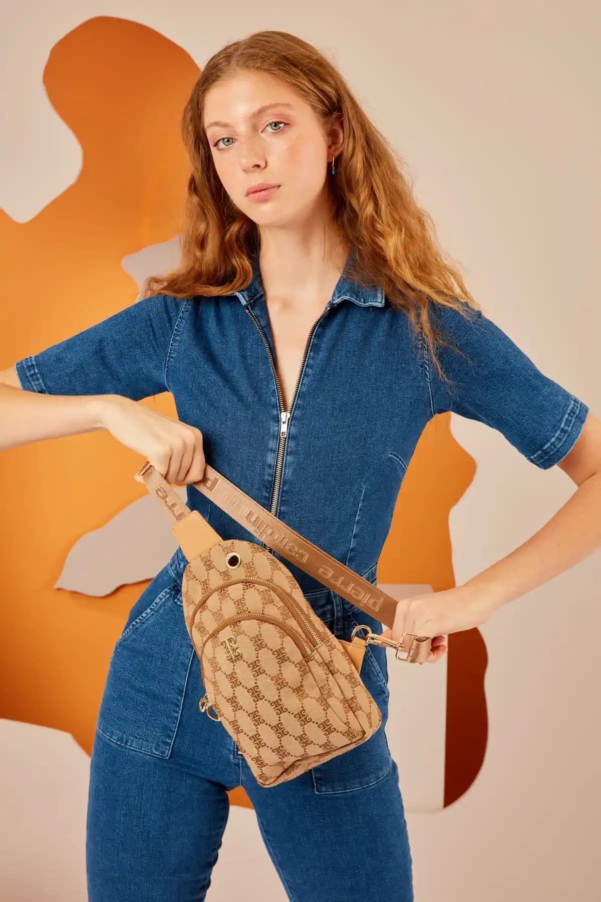 Pierre Cardin Kadın Omuz Çantaları Karşılaştırması: Şıklık ve İşlevsellik Analizi