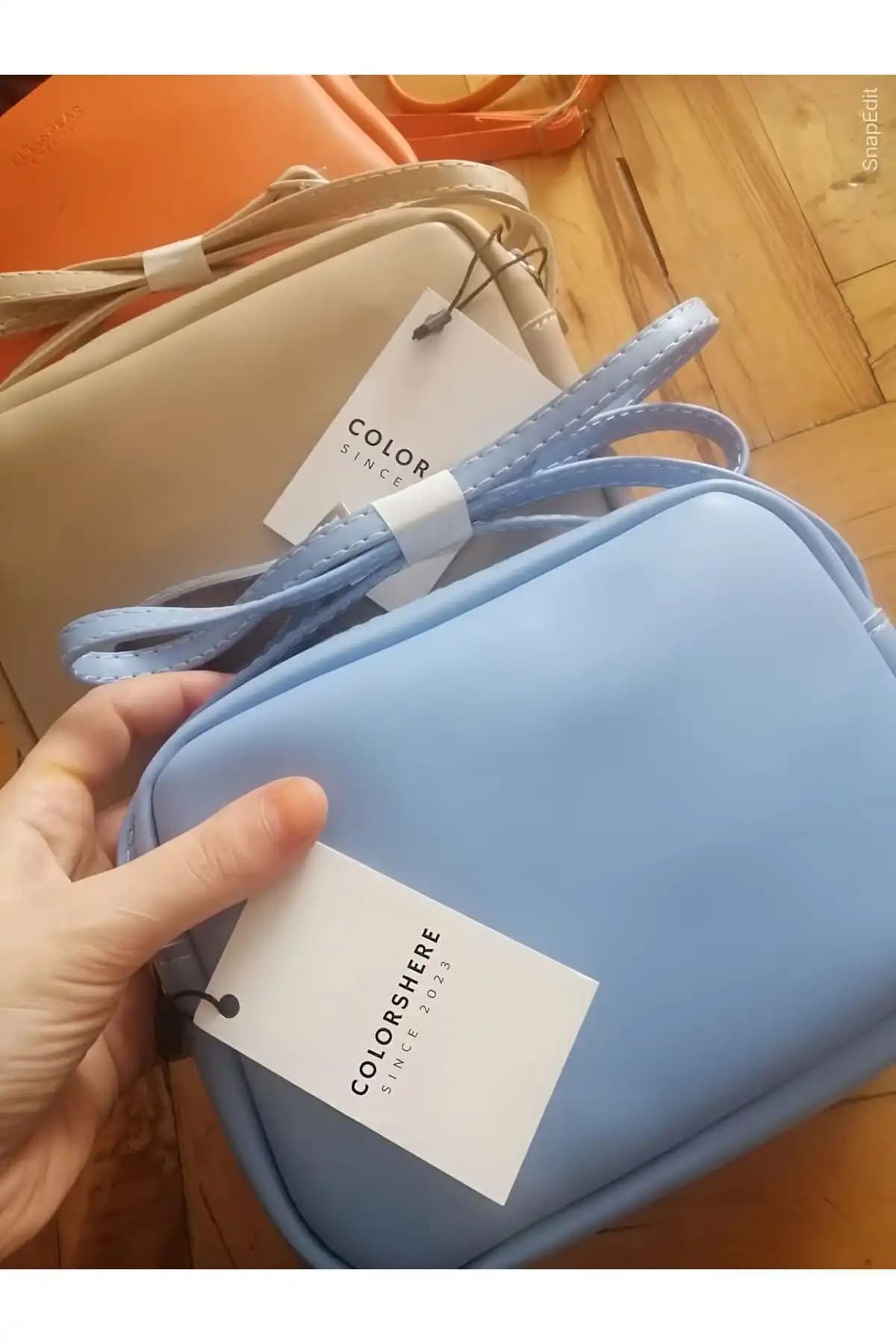 Sever Store ve Shaka Mavi Askılı Çantalar Karşılaştırması: Özellikler ve Kullanıcı Yorumları 1