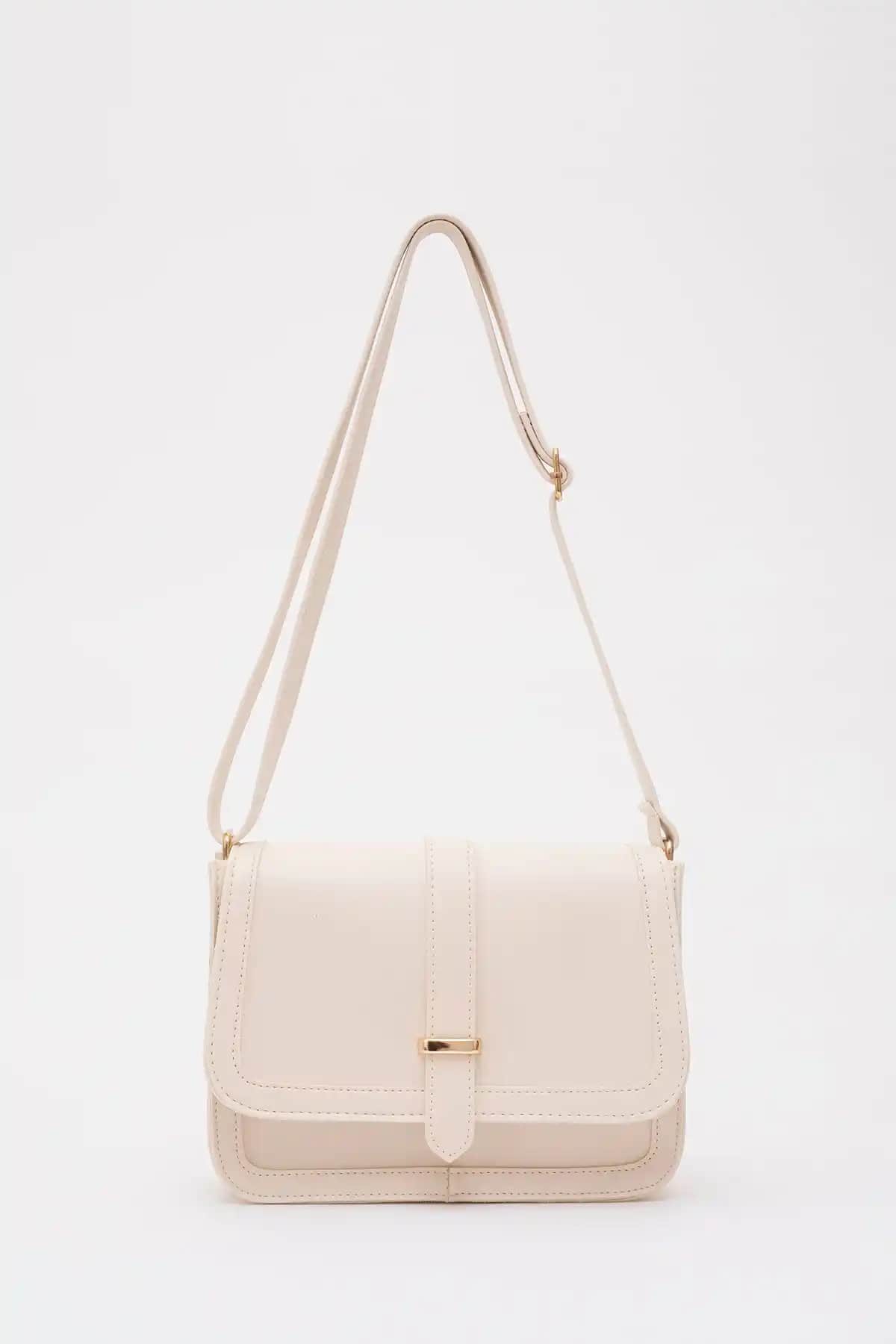 Shaka Krem Shk127 ve Shaka Krem Shk82 Çanta Karşılaştırması: Tasarım ve İşlevsellik Analizi