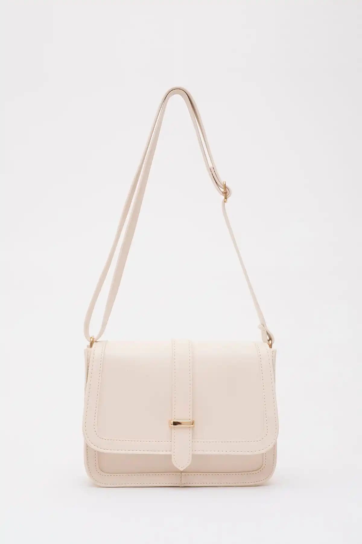 Shaka Krem Shk127 ve Shaka Krem Shk82 Çanta Karşılaştırması: Tasarım ve İşlevsellik Analizi