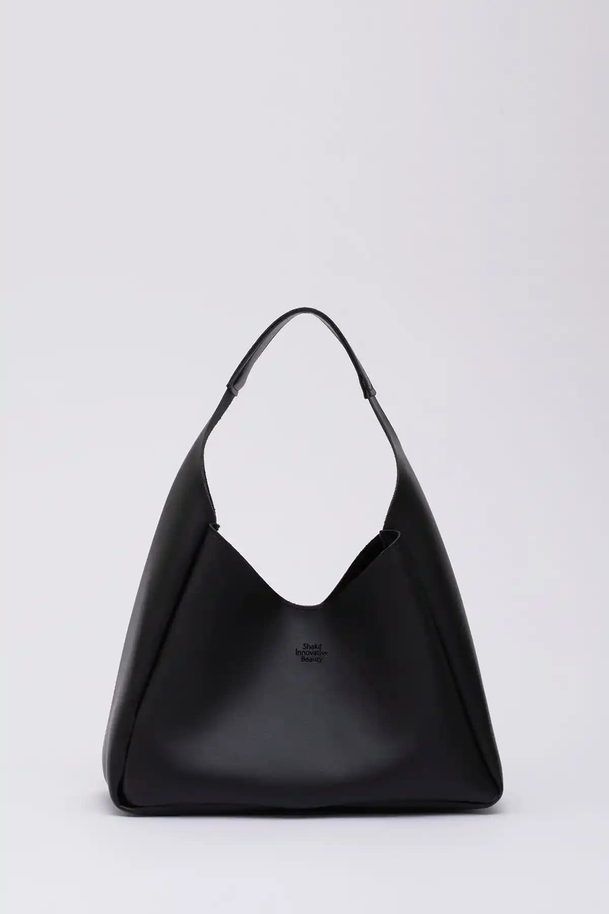 Shaka Siyah Çanta Karşılaştırması: Uygun Fiyatlı ve Fonksiyonel Modeller