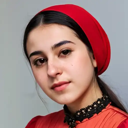 Ayliz Çiçek - Parlakim Yazarı