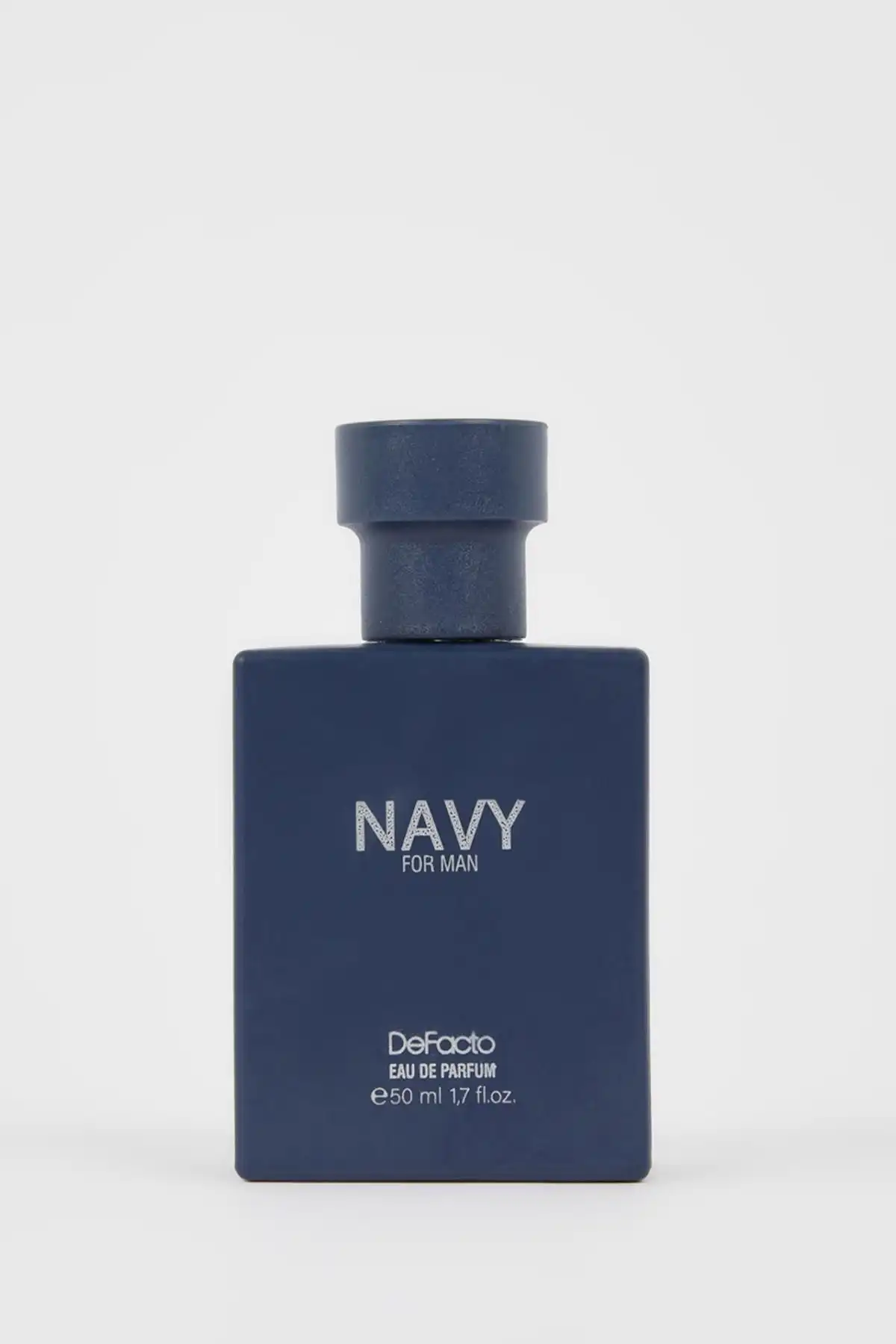 Defacto Navy Erkek Aromatik Parfüm İncelemesi: Kalıcı ve Ferah Koku Deneyimi