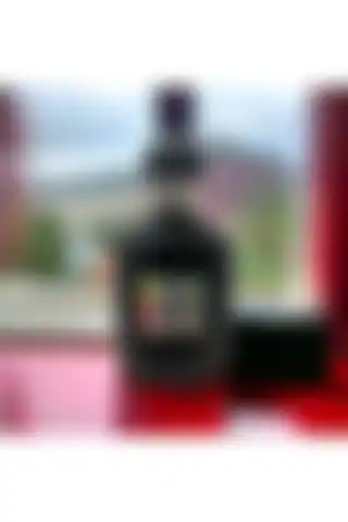 Mystic Baccarat Rouge 540: Derin Bir Koku Deneyimi İle Tanışın